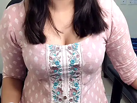 Vaani_09's cam snapshot