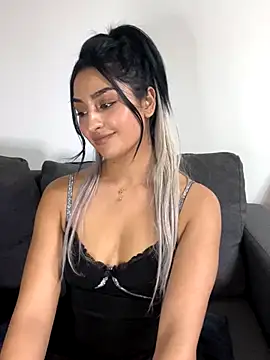 Mia_spicyy's cam snapshot