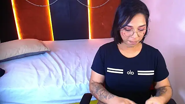 Roxy_Hott's cam snapshot