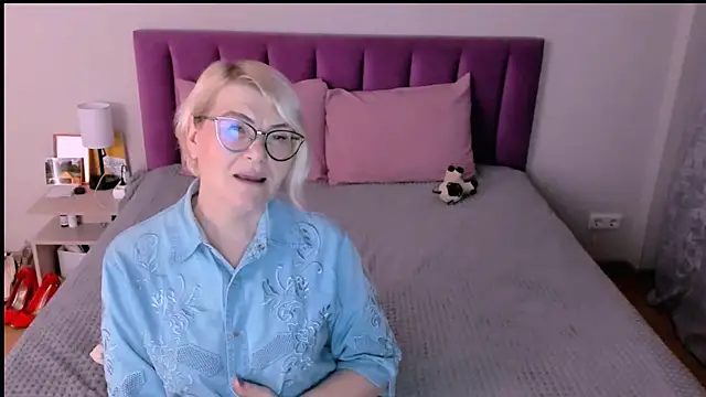 sabrinamacmarren's cam snapshot