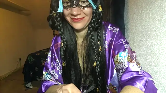 Aromaloveqq's cam snapshot