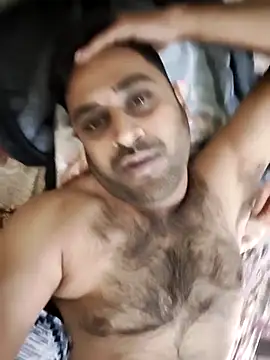 ITZ_GURU live sex cam