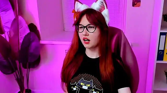 CarolGiggly live sex cam