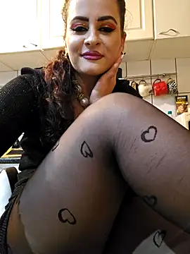 QueensInspireKings's cam snapshot