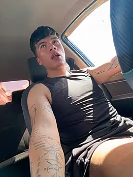 Logan_smith1 live sex cam