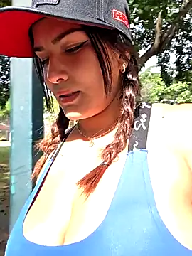 camiysebas21 live sex cam