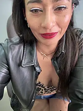 _Bella-Office1 live sex cam