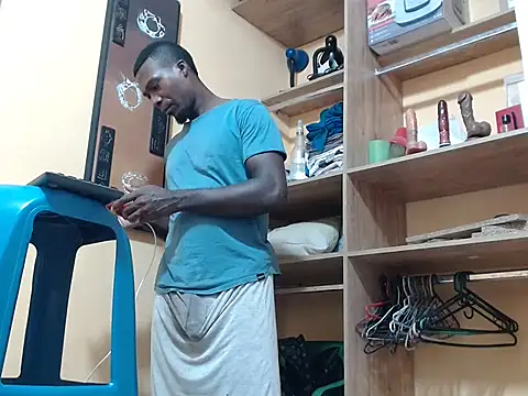 kurtbigcock live sex cam