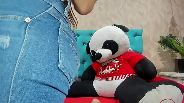 MadelineDoll live sex cam