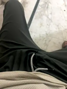 hyderabadii_boi's cam snapshot