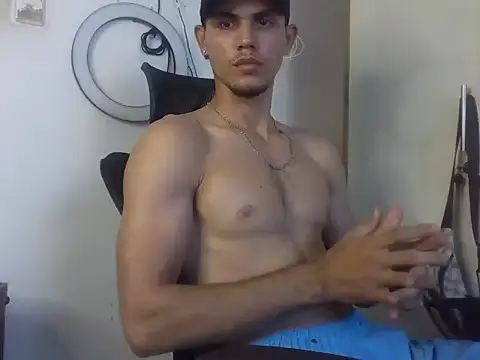 MischievousDuo's cam snapshot