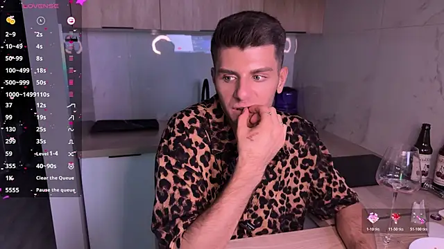 Walt_Enjoy live sex cam