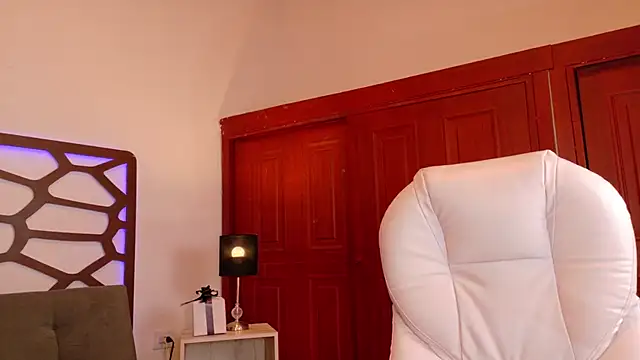 alice_rous21's cam snapshot