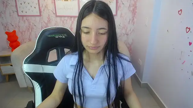 Kylie_ch1's cam snapshot