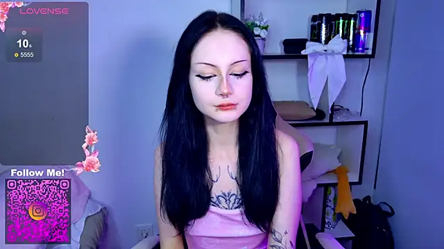 MiaScarlettt live sex cam