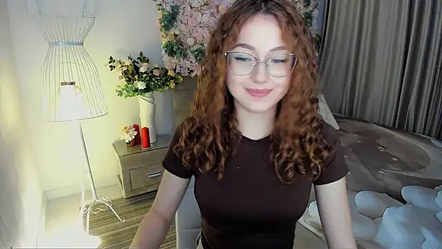 SereneFlame live sex cam