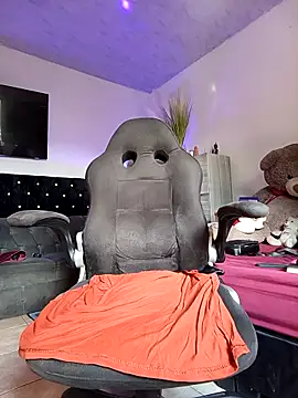 Naughty_Charly live sex cam