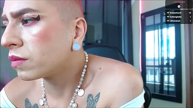 tevenwhiite live sex cam