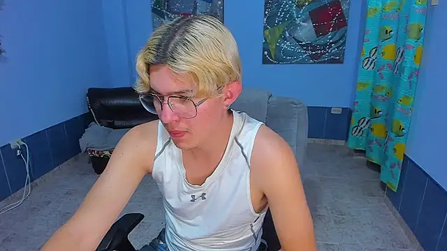 patrik_027 live sex cam