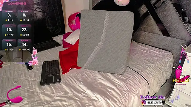 Ale_250900 live sex cam