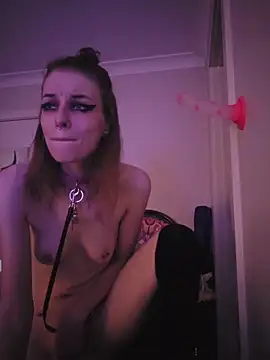 lonely_Cosplay_chick live sex cam