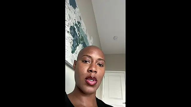 HoneyDripHer live sex cam