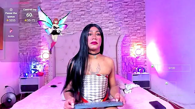 Lucia-Horny24 live sex cam