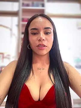 Naatalia live sex cam