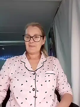 irinamaux live sex cam