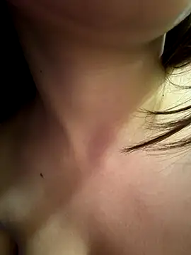 Queen_Shanuu live sex cam