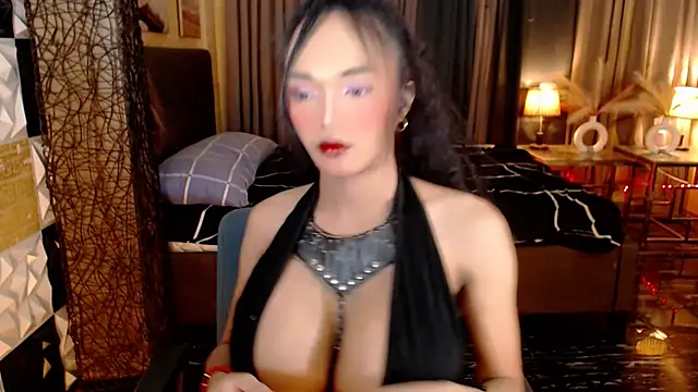 BigCockKharlaTS live sex cam