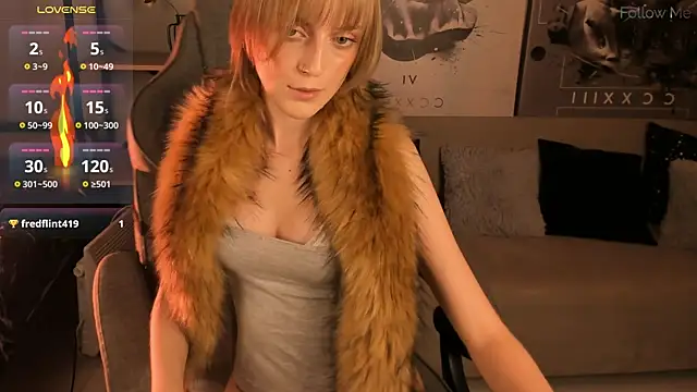 KiraMontoya live sex cam