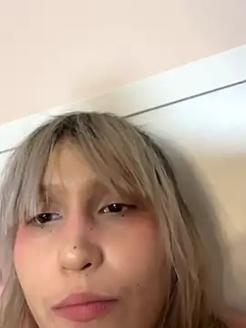 bigbabykiki live sex cam