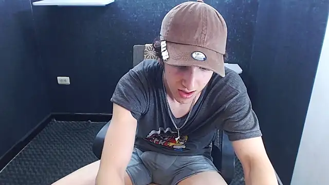 Kerverr_ live sex cam