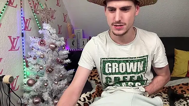 Cookieboy88 live sex cam