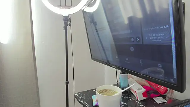 twerkgirl-coral's cam snapshot