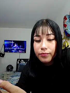 hot-shaved-baby's cam snapshot