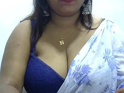 ROSEE_MERRYYYY's cam snapshot