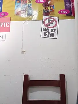 Salome-moon's cam snapshot