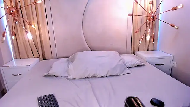 rubyrouge__ live sex cam