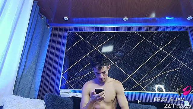 eroseliam live sex cam