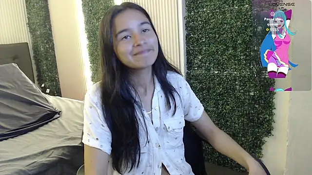 bunnywhite21's cam snapshot