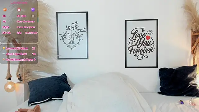 mia_lourence live sex cam