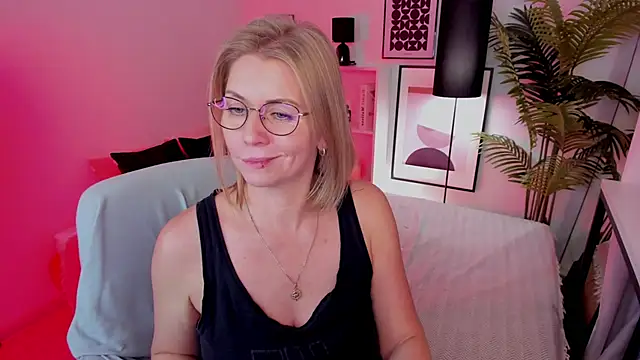 Annie_Light's cam snapshot