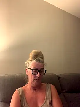 Mrsmoggy's cam snapshot