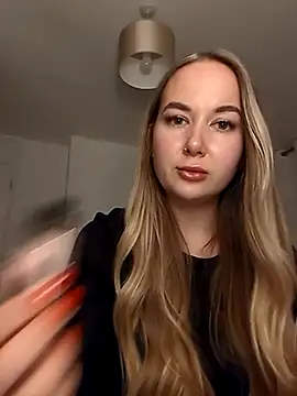 BarbieDolly_x's web cam