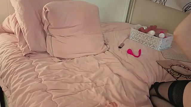 LisaSweetie's cam snapshot