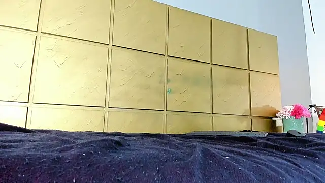 Trixiemar1's cam snapshot