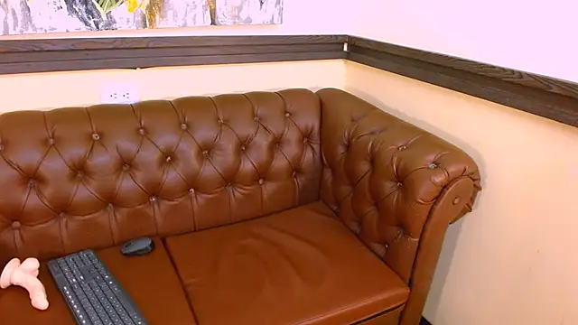 Emma_Kiut_'s cam snapshot