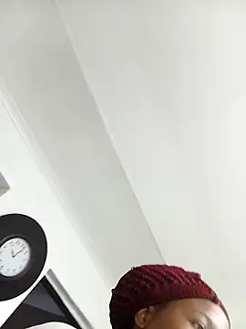 HipsDontLieX95's cam snapshot